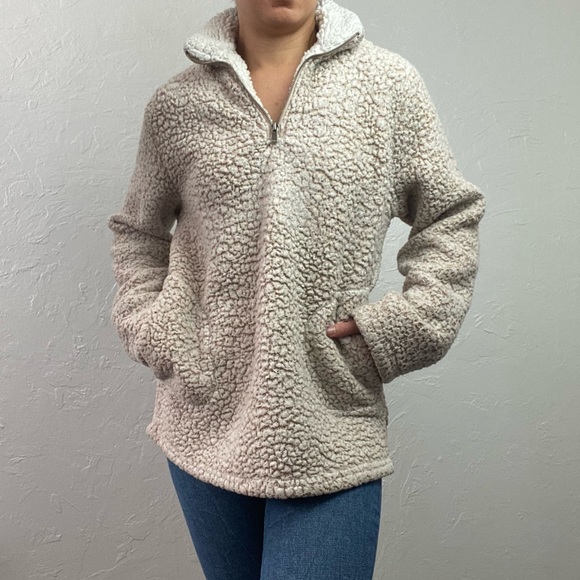 CM3 Outfitters Teddy sweater size Large fits like M/L imo - Picture 2 of 11